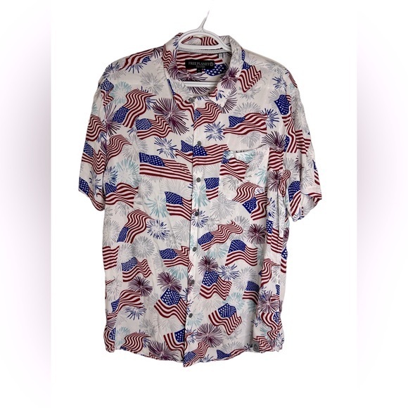 Free Planet Men’s Button Down Flag‎ Fireworks 100% Viscose Material Shirt Large - Picture 1 of 9